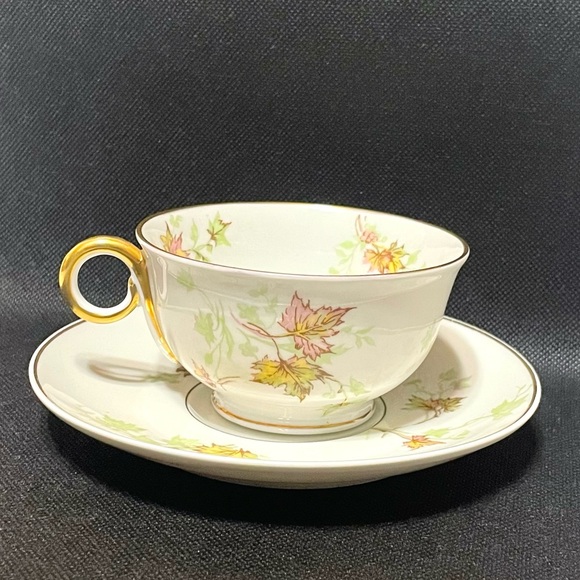 Set Of 2 Haviland Limoges Autumn Leaf Cup & Saucer Christmas Edition - Picture 7 of 10